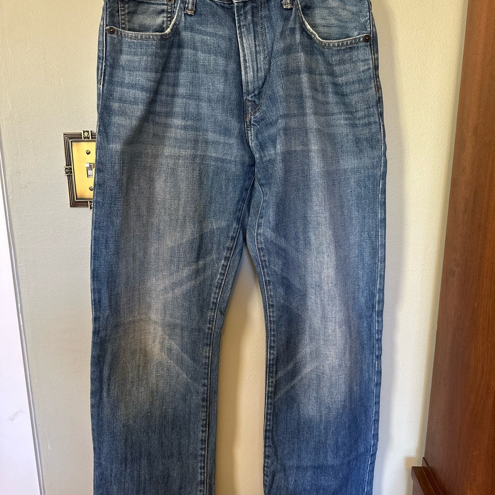 GAP Men's Classic Indigo Straight Jeans